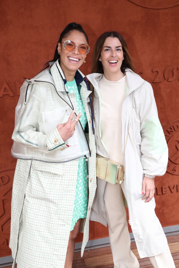 La chanteuse Zaho et Vanessa Le Moigne au village (Jour 3) lors des Internationaux de France de Tennis de Roland Garros 2022, à Paris, France, le 24 mai 2022. © Bertrand Rindoff/Bestimage