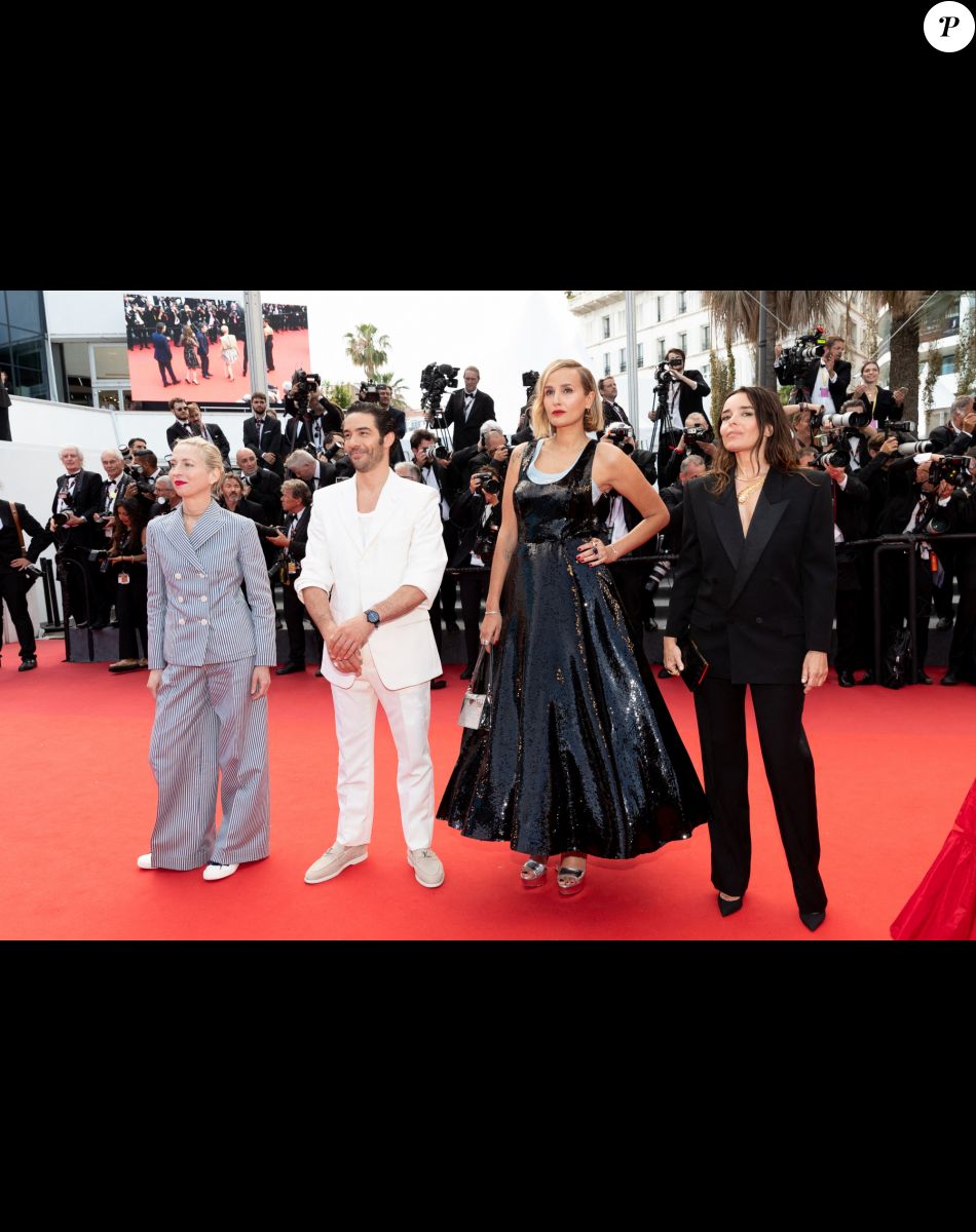 Jessica Hausner, Tahar Rahim, Julia Ducournau, Elodie Bouchez - Montée des marches du film " L'Innocent " lors du 75ème Festival International du Film de Cannes. Le 24 mai 2022 © Cyril Moreau / Bestimage