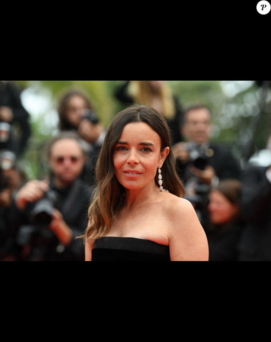 Elodie Bouchez - Montée des marches du film " Les Amandiers " lors du 75ème Festival International du Film de Cannes. Le 22 mai 2022 © Rachid Bellak / Bestimage