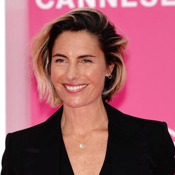 Alessandra Sublet - Arrivées au photocall de la cérémonie de clôture sur le pink carpet de la 5ème édition du Festival International Canneseries à Cannes le 6 avril 2022. © Norbert Scanella / Panoramic / Bestimage