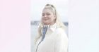 Louane, sa chanson "méga perso" écrite pour sa fille Esmée : "Je ne pourrai pas t'empêcher d'avoir mal..."