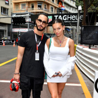 Thylane Blondeau craquante en petite robe avec son fiancé Ben... L'amour au Grand Prix de Monaco