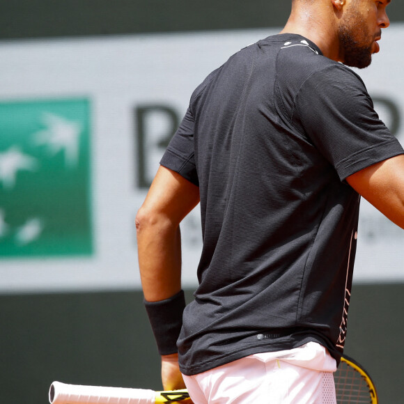 Jo-Wilfried Tsonga (FRA) lors du premier tour simple messieurs (jour 3) des Internationaux de France de tennis de Roland Garros à Paris, France, le 24 mai 2022. © Michael Baucher/Panoramic/Bestimage 