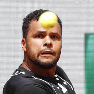 Jo-Wilfried Tsonga (FRA) lors du premier tour simple messieurs (jour 3) des Internationaux de France de tennis de Roland Garros à Paris, France, le 24 mai 2022. © Michael Baucher/Panoramic/Bestimage 