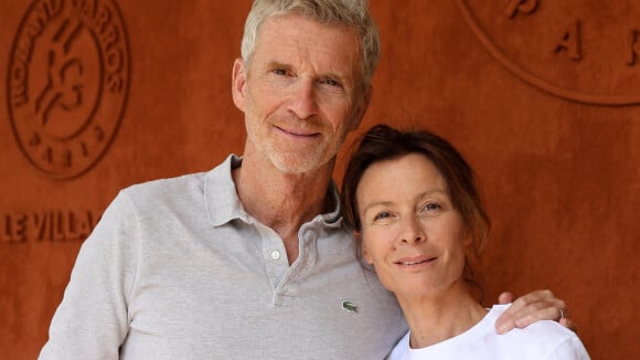 Denis Brogniart et sa femme Hortense : câlins, selfies taquins... Le couple s'éclate à Roland-Garros !