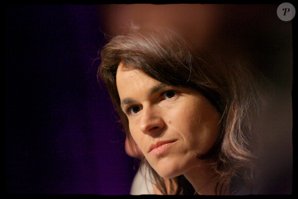 Aurélie Filippetti à la maison de la Chimie avant le congrès du parti socialiste en 2008