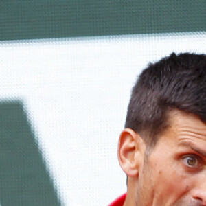Novak Djokovic lors du troisième tour simple messieurs des Internationaux de France de tennis de Roland Garros à Paris, France, le 27 mai 2022. © Federico Pestellini/PanoramicBestimage