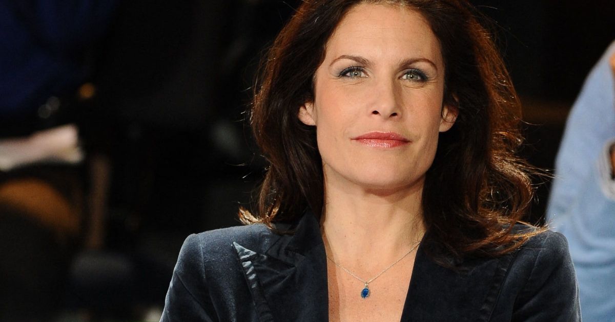 Astrid Veillon en couple avec Gilles : refus du mariage, vie séparée
