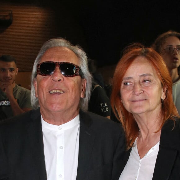 Gilbert Montagné et sa femme Nikole - Championnat du Monde de Kickboxing entre le Français Cyril.Benzaquen et le Roumain Florin.Lambagiu au Grand Palais Ephémère à Paris le 31 Mai 2022. Cyril Benzaquen a conservé son titre sur décision unanime des juges. © Bertrand Rindoff / Bestimage