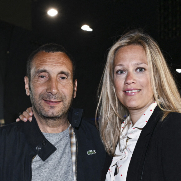 Zinedine Soualem et sa femme Hiam Abbass - People au Championnat du monde de kickboxing ISKA (International Sport Kickboxing Association) au Grand Palais éphémère à Paris le 31 mai 2022. © JB Autissier / Panoramic / Bestimage