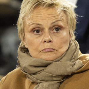 Muriel Robin - Célébrités dans les tribunes des internationaux de France de Roland Garros à Paris le 31 mai 2022. © Cyril Moreau - Dominique Jacovides/Bestimage 