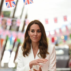 La reine Elizabeth II, Camilla Parker-Bowles et Kate Middleton - Big Lunch Initiative en marge du sommet du G7 à Saint Ives, le 11 juin 2021.