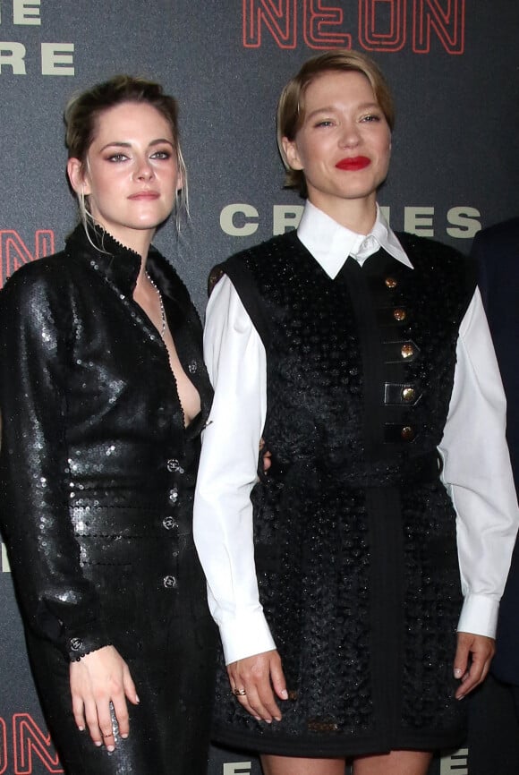 Kristen Stewart et Lea Seydoux à la première du film "Crimes of the Future (les crimes du futur)"