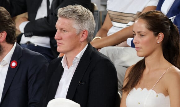 Bastian Schweinsteiger et sa femme Ana Ivanovic en tribune (jour 14) lors des Internationaux de France de Tennis de Roland Garros 2022 à Paris, France, le 4 juin 2022. © Dominique Jacovides/Bestimage