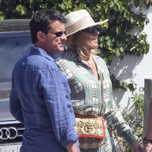 Exclusif - Manuel Valls et sa fiancée Susana Gallardo sont allés dîner au restaurant où ils se sont rencontrés il y a 1 an à Marbella. Le 9 juin 2019 