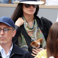 Hugh Grant, Demi Moore, Sienna Miller... : Les stars hollywoodiennes en amoureux à Roland Garros !