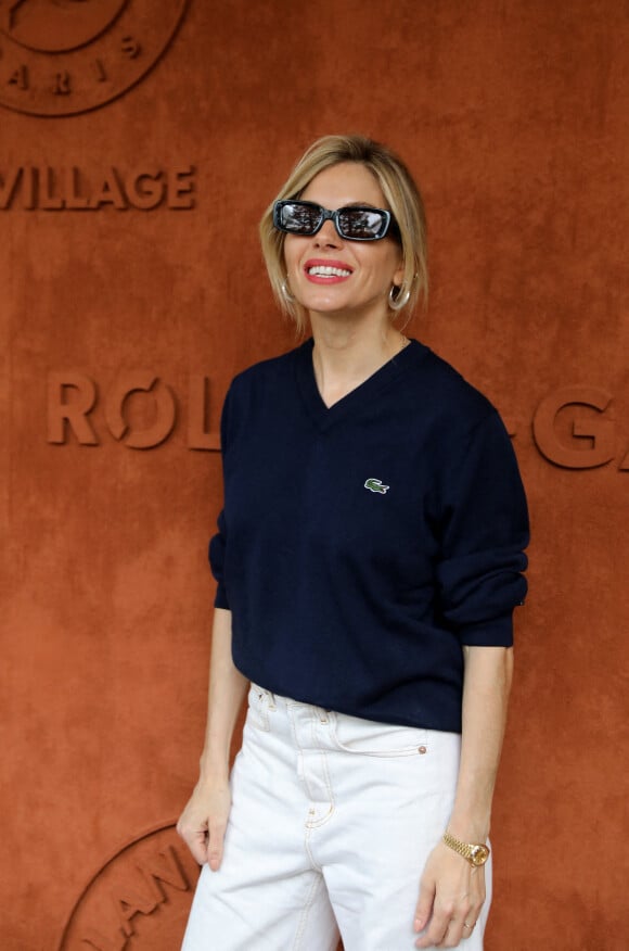 Sienna Miller au village lors des Internationaux de France de Tennis de Roland Garros 2022 à Paris, France, le 5 juin 2022. © Dominique Jacovides/Bestimage 