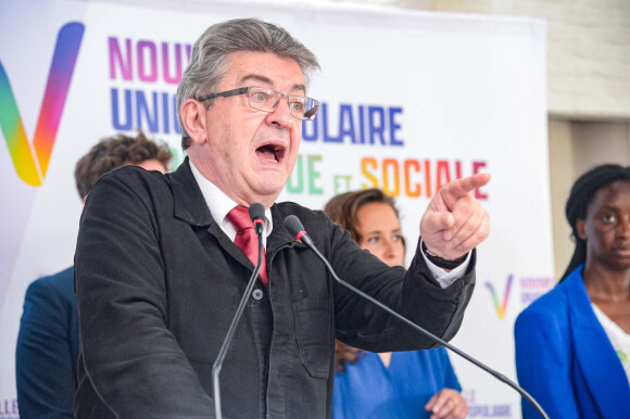 Jean-Luc Mélenchon lors de la présentation du programme partagé de la coalition Nouvelle Union Populaire Écologique et Sociale "NUPES" pour les élections législatives 2022 à Paris, France, le 19 mai 2022