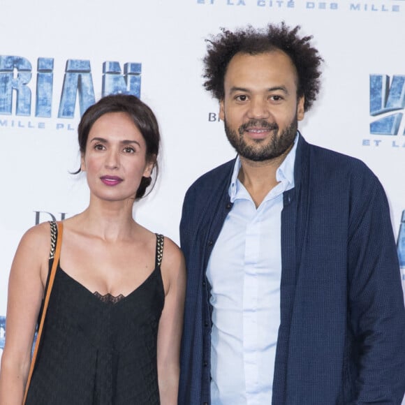 Amelle Chahbi et son compagnon Fabrice Eboué - Avant-première du film "Valérian et la Cité des mille planètes" de L. Besson à la Cité du Cinéma à Saint-Denis © Olivier Borde/Bestimage 