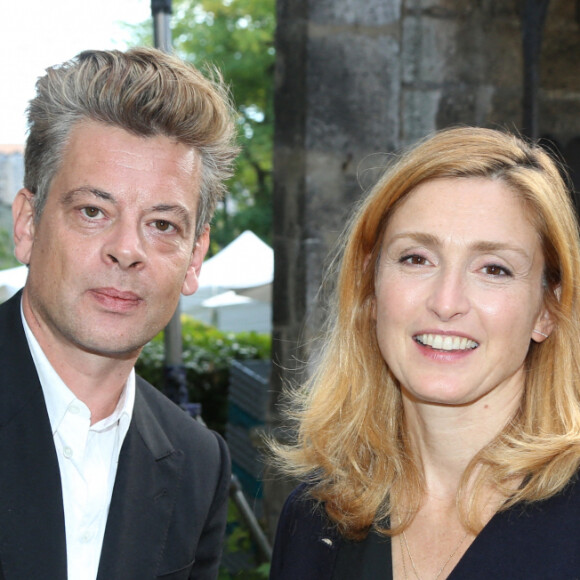 Benjamin Biolay et Julie Gayet lors du Festival d'Angoulême 2020