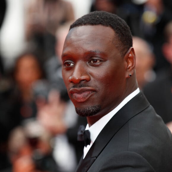 Omar Sy - Montée des marches du film " Top Gun : Maverick " lors du 75ème Festival International du Film de Cannes. © Cyril Moreau / Bestimage 