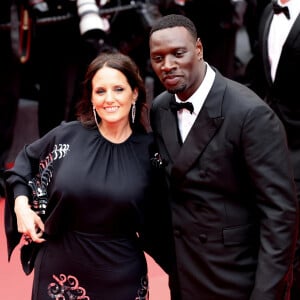 Omar Sy et sa femme Hélène - Montée des marches du film " Top Gun : Maverick " lors du 75ème Festival International du Film de Cannes. © Dominique Jacovides / Bestimage 