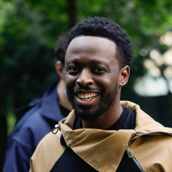Exclusif - Dadju - Arrivée de l'enregistrement de l'émission "Vivement Dimanche Prochain" qui sera diffusée le 12 juin 2022 au studio Gabriel à Paris, France, le 04 mai 2022. Christophe Clovis / Bestimage 