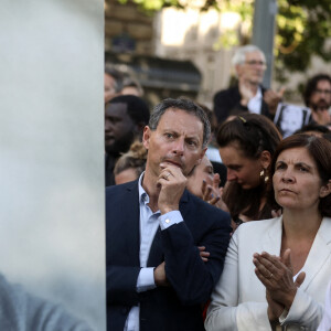 Marc-Olivier Fogiel, directeur général de BFM Tv, lors d'un rassemblement d'hommage au journaliste français tué en Ukraine, Frederic Leclerc-Imhoff, place de la République, Paris, le 10 juin 2022. Le journaliste français de la chaîne d'information BFM TV, Frédéric Leclerc-Imhoff, a été tué dans l'est de l'Ukraine le 1er juin 2022, alors qu'il se trouvait à bord d'un bus humanitaire avec des civils fuyant les bombardements russes place de la république, Paris, le 10 juini 2022.© Stéphane Lemouton/Bestimage 
