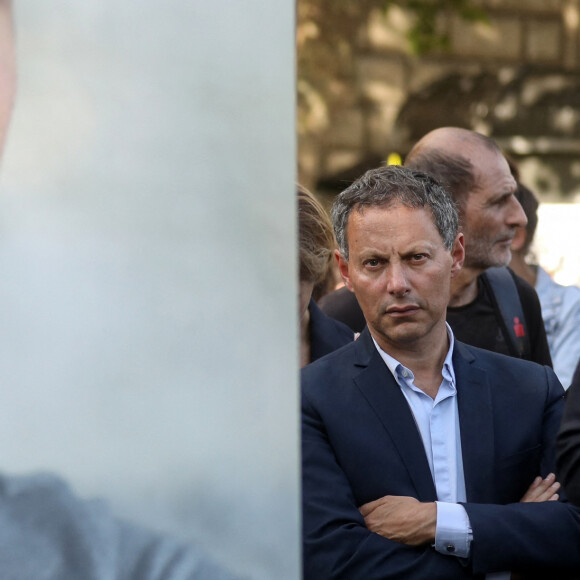 Marc-Olivier Fogiel, directeur général de BFM Tv, lors d'un rassemblement d'hommage au journaliste français tué en Ukraine, Frederic Leclerc-Imhoff, place de la République, Paris, le 10 juin 2022. Le journaliste français de la chaîne d'information BFM TV, Frédéric Leclerc-Imhoff, a été tué dans l'est de l'Ukraine le 1er juin 2022, alors qu'il se trouvait à bord d'un bus humanitaire avec des civils fuyant les bombardements russes place de la république, Paris, le 10 juini 2022.© Stéphane Lemouton/Bestimage 