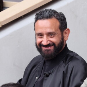 Cyril Hanouna dans les tribunes lors des Internationaux de France de Tennis de Roland Garros 2022. Paris, le 5 juin 2022. © Dominique Jacovides/Bestimage 