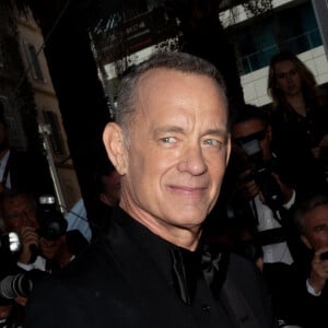 Tom Hanks - Montée des marches du film " Elvis " lors du 75ème Festival International du Film de Cannes. Le 25 mai 2022 © Cyril Moreau / Bestimage 