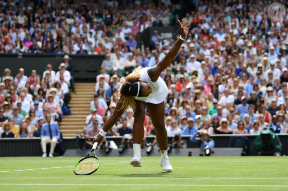 Simona Halep remporte la finale femme du tournoi de Wimbledon "Serena Williams - Simona Halep (2/6 - 2/6)" à Londres, le 13 juillet 2019.  Simona Halep wins the women 's final of the Wimbledon tournament "Serena Williams - Simona Halep (2/6 - 2/6)" in London on July 13th, 2019. 