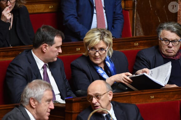 Louis Aliot, Marine Le Pen, Gilbert Collard - Séance de question au gouvernement à l'Assemblée Nationale à Paris le 16 janvier 2018.