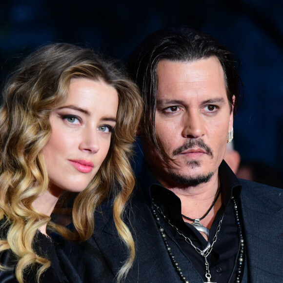 Johnny Depp et sa femme Amber Heard - Avant-première du film "Black Mass" lors du Festival BFI à Londres, le 11 octobre 2015. 