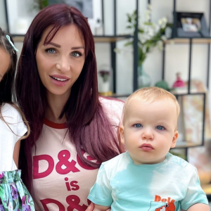 Julia Paredes a eu deux enfants avec son mari Maxime Parisi, Luna et Vittorio - Instagram