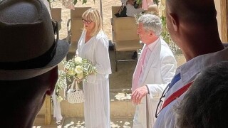 Mariage de Christine Bravo : révélations et détails sur sa robe qui lui a coûté une misère