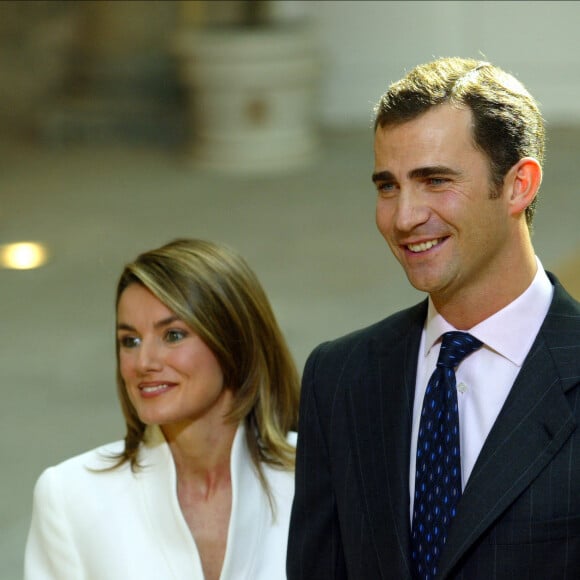 Letizia d'Espagne et son mari le prince Felipe, au palacio del Pardo en 2003