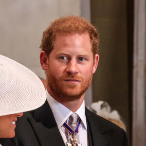 Le prince Harry, duc de Sussex et Meghan Markle, duchesse de Sussex - Les membres de la famille royale et les invités lors de la messe célébrée à la cathédrale Saint-Paul de Londres, dans le cadre du jubilé de platine (70 ans de règne) de la reine Elisabeth II d'Angleterre. Londres, le 3 juin 2022. 