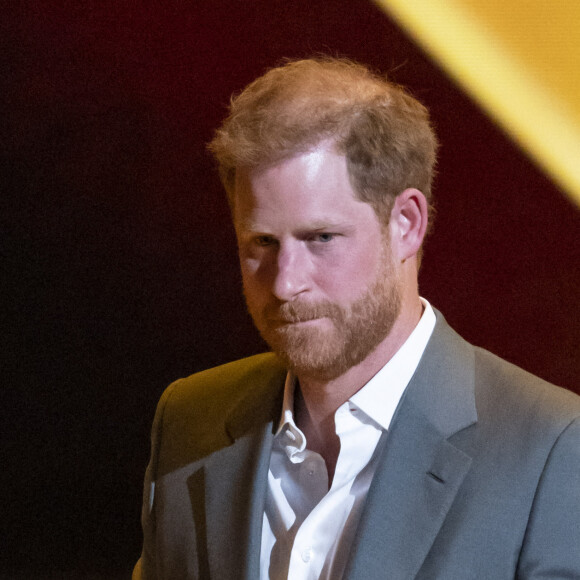 Le prince Harry et Meghan Markle lors de la cérémonie d'ouverture des Invictus Games 2020 à La Haye, le 16 avril 2022. 