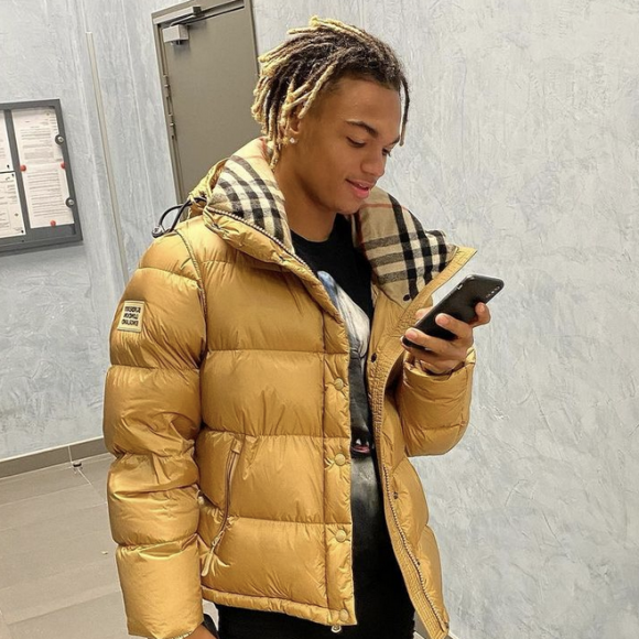 Sékou Mara, le fils d'Audrey Crespo-Mara, évolue en tant que footballeur professionnel au sein de l'équipe de France des moins de 20 ans - Instagram