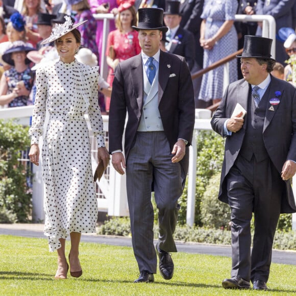 Le prince William, duc de Cambridge, et Catherine (Kate) Middleton, duchesse de Cambridge, lors du quatrième jour de la Royal Ascot 2022 à l'hippodrome d'Ascot dans le Berkshire, Royaume Uni, le 17 juin 2022. 