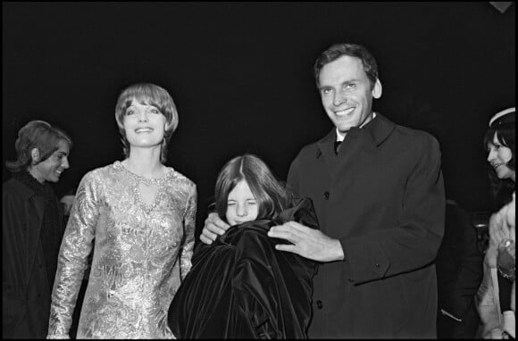 Romy Schneider, Jean-Louis Trintignant et sa fille Marie Trintignant au Festival de Cannes 1971. 