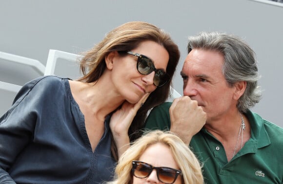 Anne-Claire Coudray et son mari Nicolas Vix dans les tribunes lors des internationaux de tennis de Roland Garros à Paris, France, le 3 juin 2019
