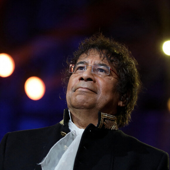 Exclusif - Laurent Voulzy - Enregistrement de l'émission "Symphonie pour la Vie, Spéciale Pièces jaunes" au Théâtre national de l'Opéra Comique à Paris, qui sera diffusée le 10 février sur France 3. Les 3 et 4 février 2021 France 3 propose en prime une soirée " Symphonie pour la vie, spécial Pièces jaunes – Le Concert ". Les artistes se mobilisent pour un grand concert à l'Opéra-Comique au profit de l'opération " Pièces jaunes " organisée par la Fondation Hôpitaux de Paris - Hôpitaux de France pour les enfants et les jeunes hospitalisés. © Dominique Jacovides / Bestimage 