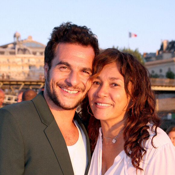 Exclusif - Amir Haddad et Rose-Hélène Chassagne - Thierry Chassagne reçoit les insignes de Chevalier dans l'Ordre de la Légion d'Honneur des mains de Lévon Sayan sur le bateau "Le Paris" au port Debilly dans le quartier de Chaillot du 16ème arrondissement de Paris, France, le 13 juin 2022. © Bertrand Rindoff/Bestimage