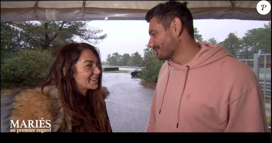Pauline et Damien lors de l'épisode de Mariés au premier regard 2022 du