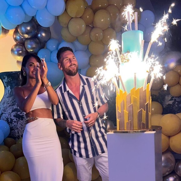 Lionel Messi fête ses 35 ans avec sa femme Antonela.