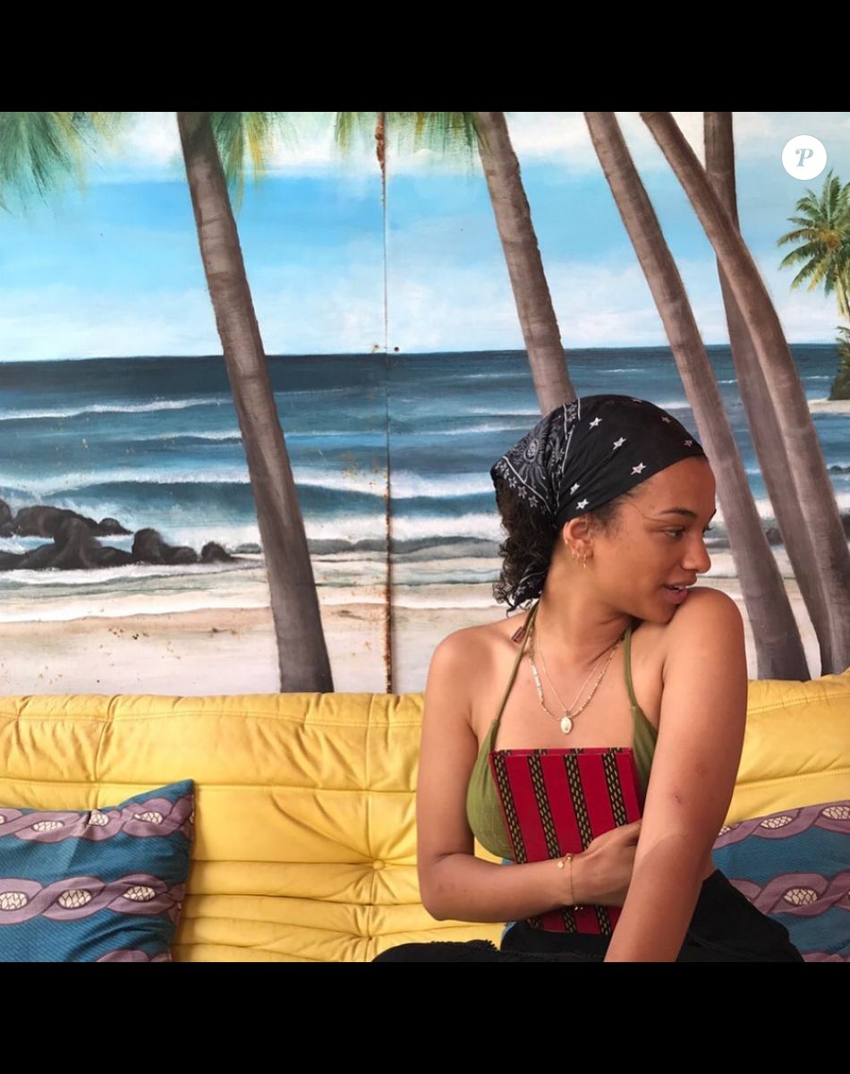 Selly, la fille d'Omar Sy, pose sur Instagram.