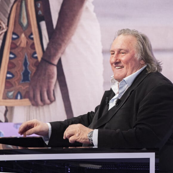 Exclusif - Gérard Depardieu - Première émission TPMP (Touche Pas à Mon Poste!) de la saison pour Cyril Hanouna et son équipe de chroniqueurs, avec beaucoup de nouveautés, un nouveau plateau, nouveau décor, des nouveaux arrivants, ainsi que la présence rare et exclusive de G.Depardieu à Paris le 31août 2020. © Jack tribeca / Bestimage