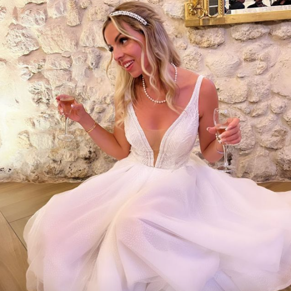 Mariage d'Hilary Vanderosieren : sa sublime robe de mariée dévoilée.